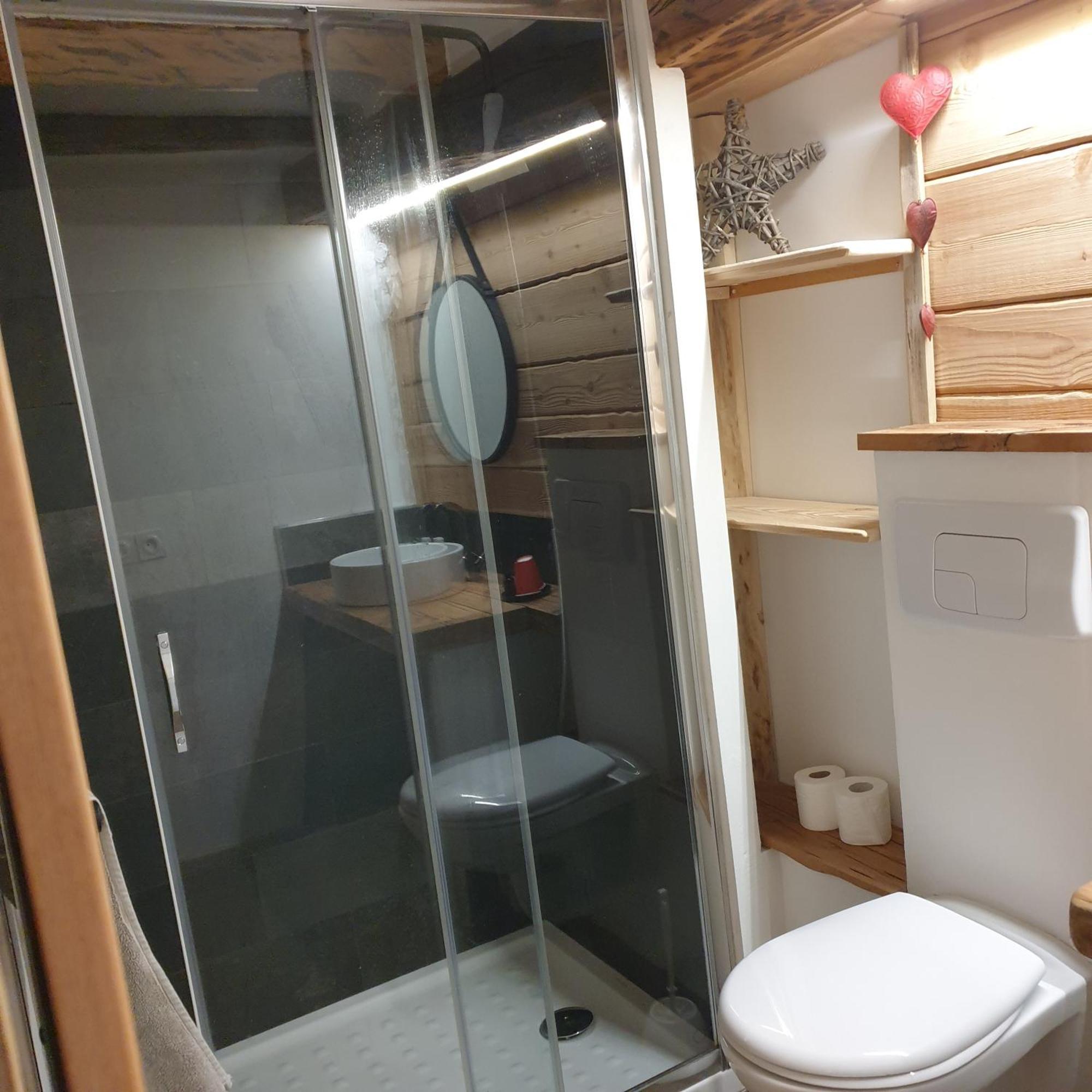 La Maison Basse Saint-Dalmas-le-Selvage Стая снимка